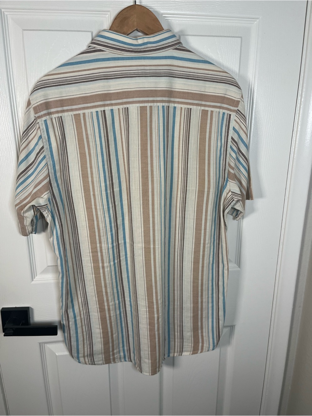 Kenneth Cole Short Sleeve Shirt in Beige, Blue and Brown - Picture 4 of 5